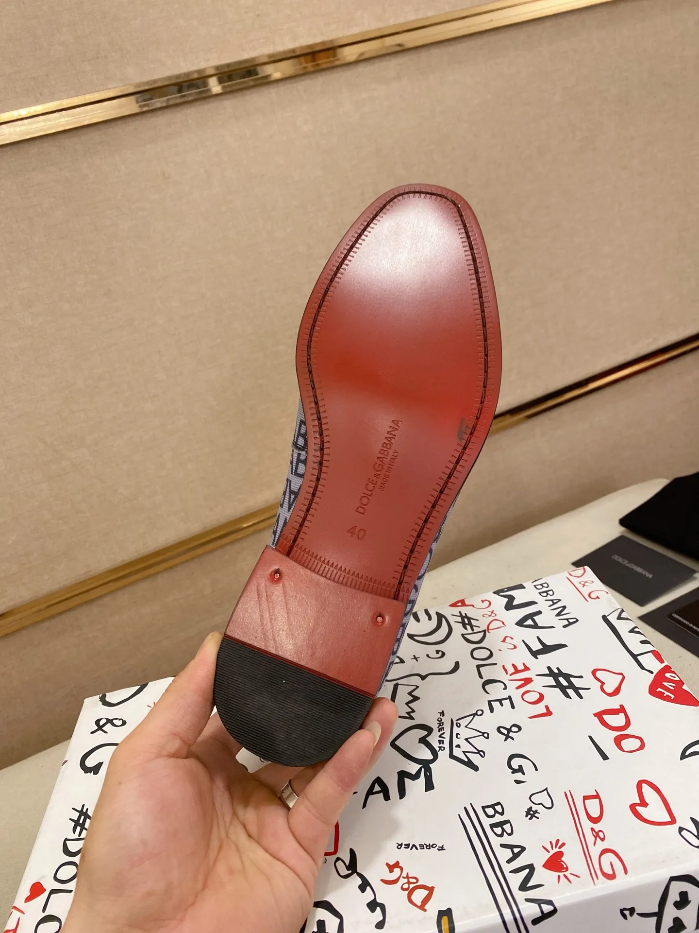 Men's clothing and shoes💰 520💰🌲DG top-notch 🔍🔍men's leather shoes🚹sold simultaneously ⚠The uppers are imported from Italy, the lining is fully imported cowhide, and the accessories are imported💪💪, completely 1⃣️ vs. 1⃣️🇮🇹💪 💪, ⚠Sole: The original sole is specially provided by the original factory, the exclusive movable molded sole is super comfortable, ⚠Original factory follow-up goods, 🔍🔍high quality, can be entered and exited at will, welcome to compare ⚠Size number: 38-44. Can be customized 45 non-returnable